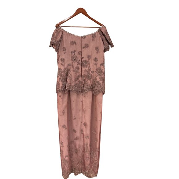 Pink Off-Shoulder Beaded Floral Embroidered Dress Formal Gown With Scalloped Hem - Picture 5 of 13